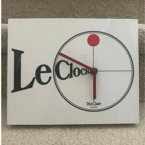 Vintage David Davir White Lucite Wall Clock Pocket LE CLOCK tochigi tokei 10”